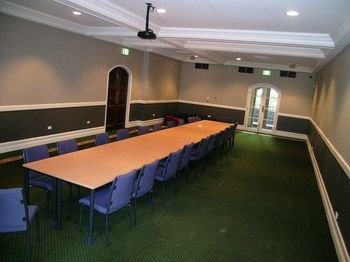 RMIT Village - Hotel Gold Coast 11