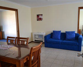 All Inn Strahan Holiday Units - Hotel Gold Coast 4