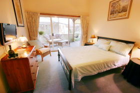 B & B At Winterbrook - Hotel Gold Coast 0