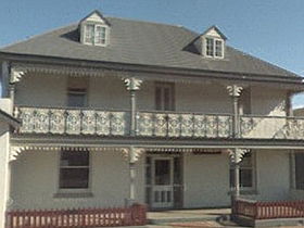 Gray's Hotel - Hotel Gold Coast 0