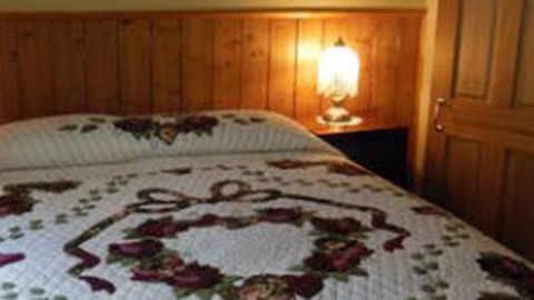 Airleigh-Rose Cottage - Hotel Gold Coast 1