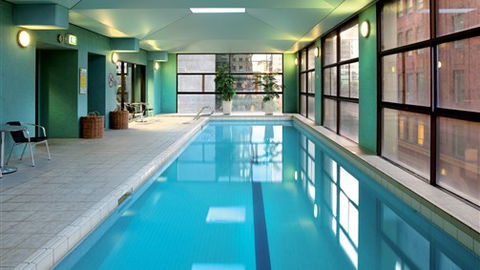Adina Apartment Hotel Melbourne - Hotel Gold Coast 2
