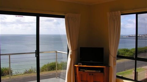 Clifftop Accommodation Portland Victoria - Hotel Gold Coast 2