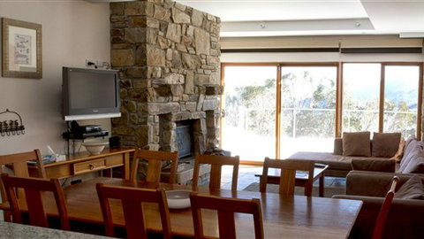 Alpine Woodsmoke Apartments - Hotel Gold Coast 1