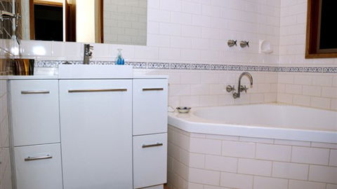 Alpine Country Cottages: Studio 3 - Hotel Gold Coast 1