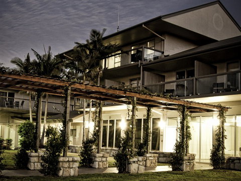 Mercure Clear Mountain Lodge Spa And Vineyard - Hotel Gold Coast 2