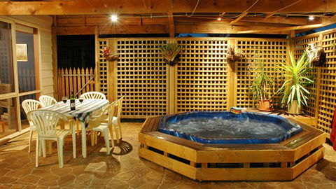 Woodland By The Bay - Hotel Gold Coast 7