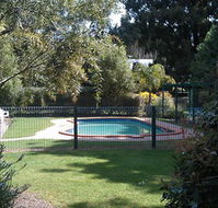 Fernleigh Farmstay  Bike Park - Hotel Gold Coast