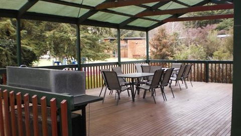 Feathertop Chalet - Hotel Gold Coast 2