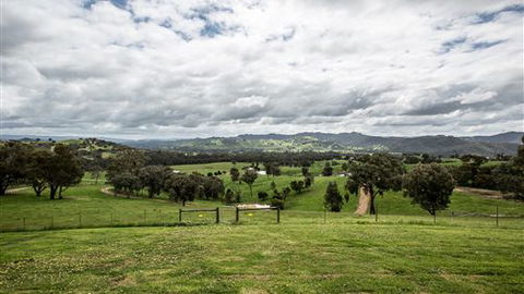 Holmesglen At Eildon - The Homestead - Hotel Gold Coast 3