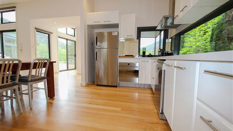The BASE Luxury Villas - Hotel Gold Coast 1