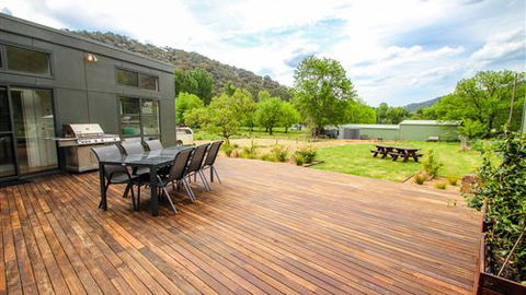 The BASE Luxury Villas - Hotel Gold Coast 4