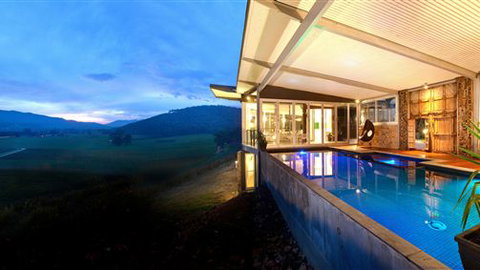 Feathertop Chateau - Hotel Gold Coast 0