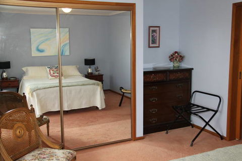 Adrienne's Place On The Hill - Hotel Gold Coast 1