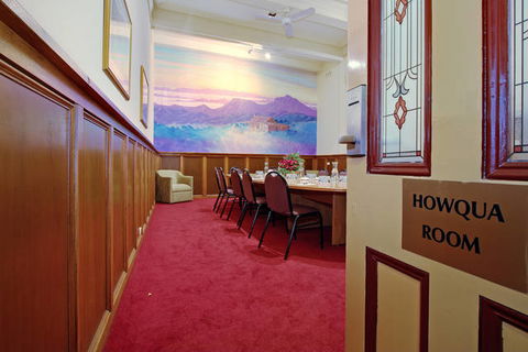 Alzburg Resort - Hotel Gold Coast 1