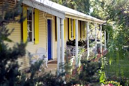 Amy's House - Hotel Gold Coast 4