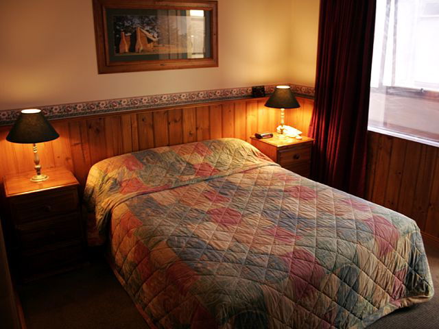 Wagga Wagga NSW Hotel Gold Coast