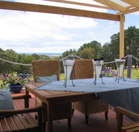 Blue Grape Vineyard Accommodation - Hotel Gold Coast