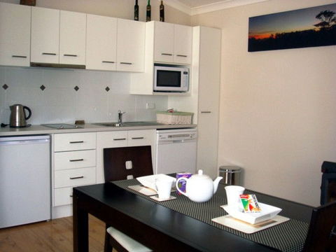 Camelot Boutique Accommodation - Hotel Gold Coast 2
