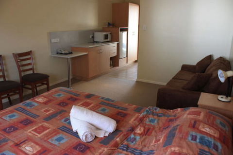 Country Roads Motor Inn - Gayndah - Hotel Gold Coast 2