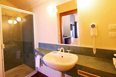 Downs Motel - Hotel Gold Coast 9