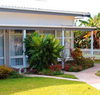 Hibiscus Crown - Hotel Gold Coast