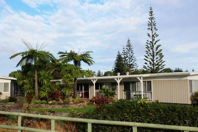 Waterloo ACT Hotel Gold Coast