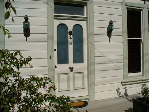 TRC House - Hotel Gold Coast 1