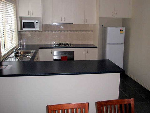 Victoria Lodge Motor Inn & Serviced Apartments - Hotel Gold Coast 2