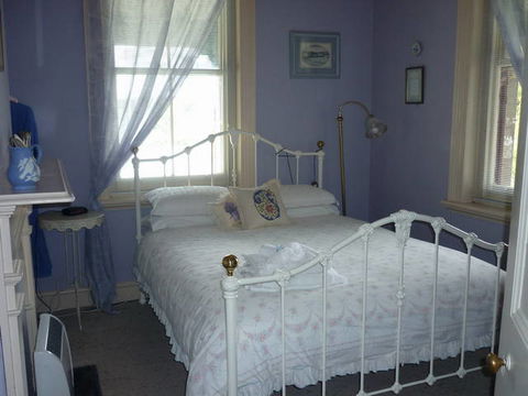 Whalers Cottage B & B - Hotel Gold Coast 1