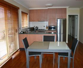 Villa On Nathan - Hotel Gold Coast 1