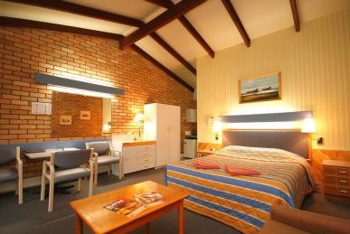 Best Western Wanderlight Motor Inn - Hotel Gold Coast 2
