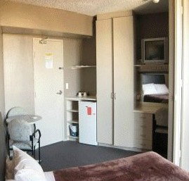 Hotel Saville - Hotel Gold Coast 0