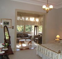 Whispering Pines - Hotel Gold Coast