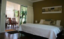 Aarons At Byron - - Hotel Gold Coast 0
