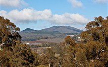 Amazing Country Escapes - Lakeview Luxury Cabins - Hotel Gold Coast 3