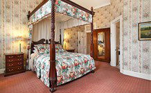 The Old George And Dragon Guesthouse - - Hotel Gold Coast 0