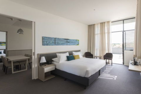 Flinders Hotel - Hotel Gold Coast 6
