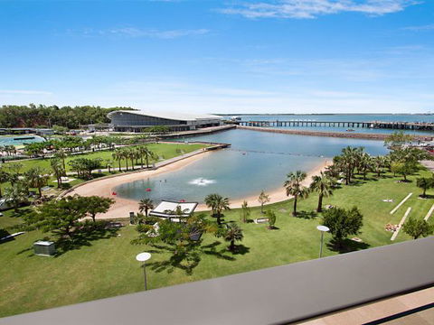 Akuna Waterfront - Hotel Gold Coast 3