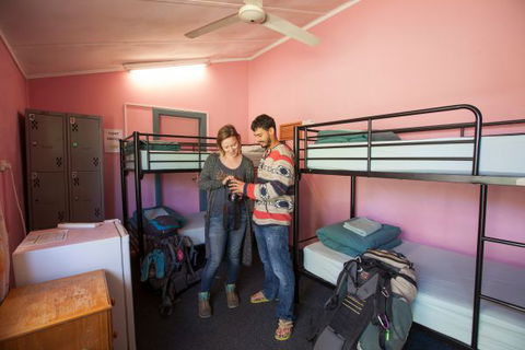 Alice Lodge Backpackers - Hotel Gold Coast 5