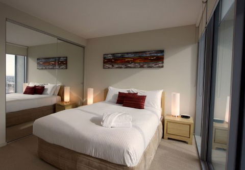 ACD Apartments - Accommodation Corporate Docklands - Hotel Gold Coast 2