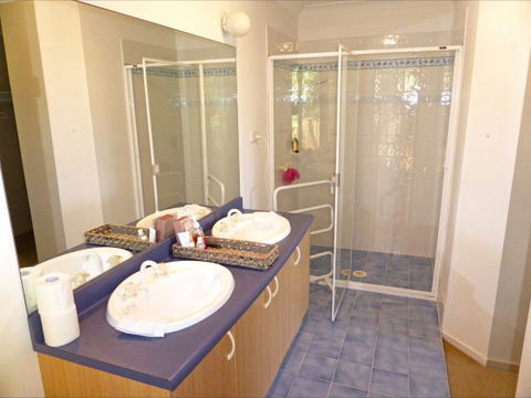 Palais D'Amor At Greenwell Point - Hotel Gold Coast 57