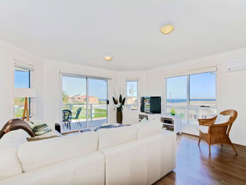 Century 21 SouthCoast: Moana Blue - Hotel Gold Coast 10