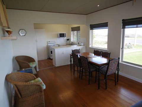 Century 21 SouthCoast: Moana Blue - Hotel Gold Coast 81