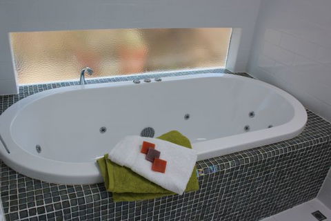 Chapel Lane Hall - Hotel Gold Coast 4