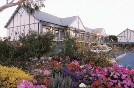 Country Comfort Adelaide Manor - Hotel Gold Coast