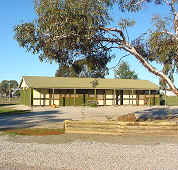 Melrose Holiday Units - Hotel Gold Coast