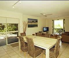 Adrift At Byron Bay - Hotel Gold Coast 0