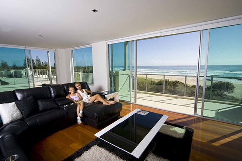 The Beach Cabarita - Hotel Gold Coast 1