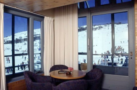 Perisher Valley Hotel - Hotel Gold Coast 4